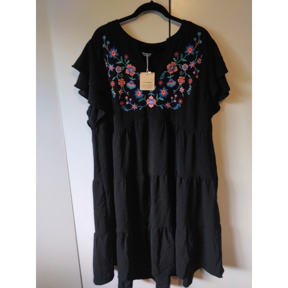 BloomChic  Embroidered Ruffled Dress  Size 18 20 Boho  Tiered Cottage Romantic